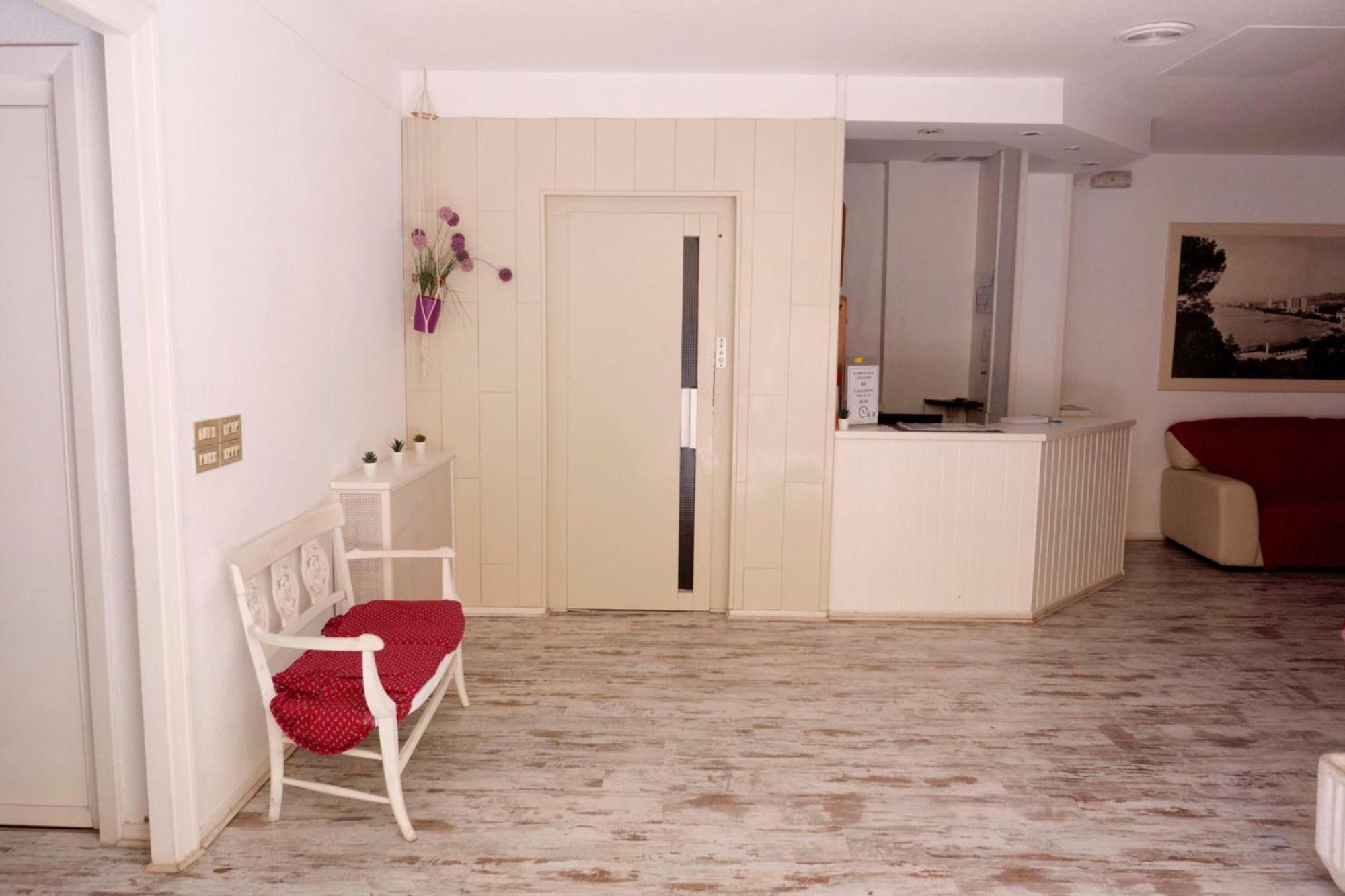 Hostal La Torre Benicàssim Zewnętrze zdjęcie